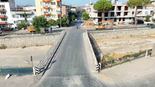 Nazilli'de yol sorunu bir bir tarihe karışıyor