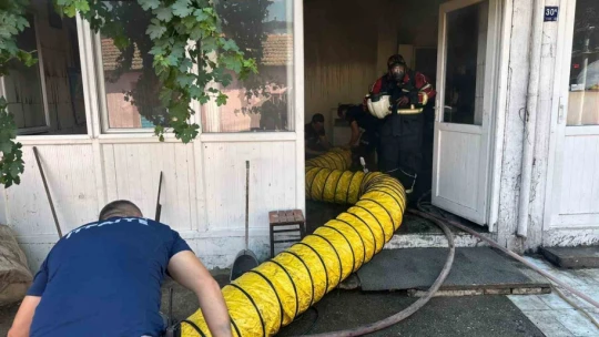 Nazilli'deki ekmek fırınında çıkan yangın panikletti