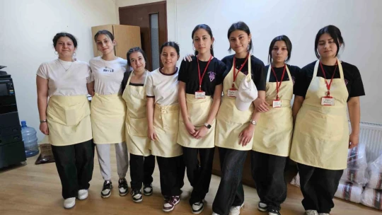 Nazilli'deki Kız Meslek Lisesi'nde Bilim Fuarı coşkusu