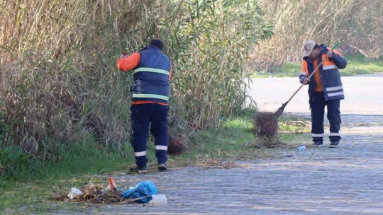 Nazilli'deki mahallelerde temizlik çalışması sürüyor