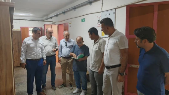 Nazilli İlçe Milli Eğitim Müdürü Şimşek, okul atölyelerinde üretilen mobilyaları inceledi