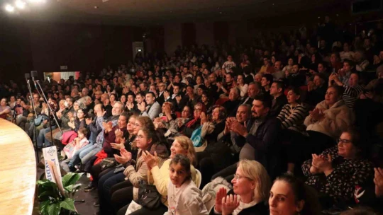 Nazilli'nin sanat aşkı salona sığmadı