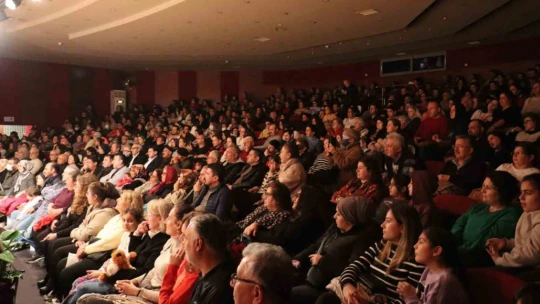 Nazilli'nin sanat aşkı salona sığmadı