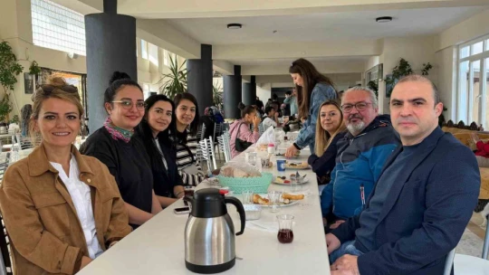 Nazilli protokolü dayanışma kahvaltısında bir araya geldi