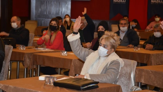 Nazilli Belediye Meclisi'nde 'ihale' gerginliği
