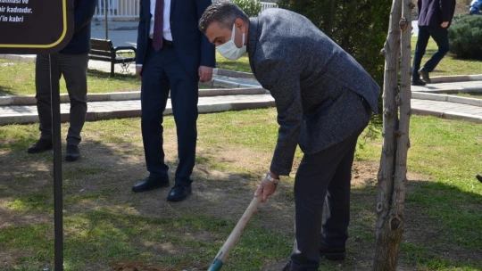 Nazilli'de Gül Esin Parkı açıldı