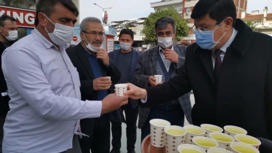 Nazilli'de kandil şerbeti geleneği sürüyor