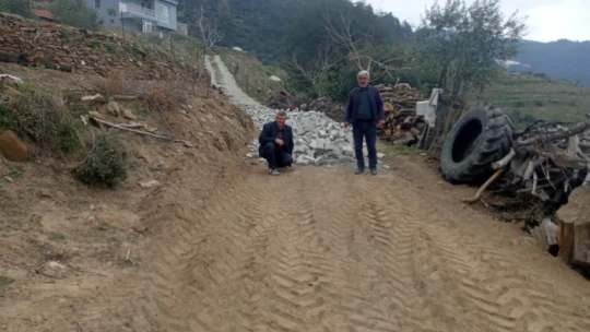Nazilli'de kırsal mahalle yolları bir bir tamamlanıyor