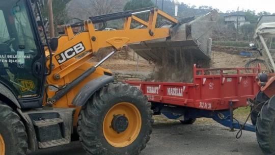 Nazilli'de kırsal mahalle yolları bir bir tamamlanıyor