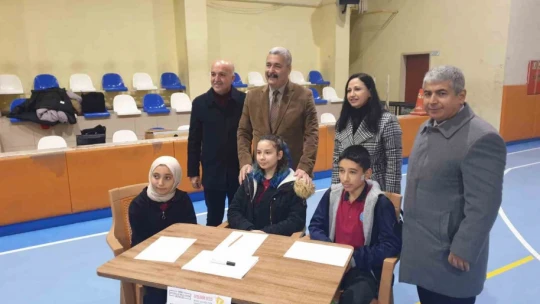 Öğrenciler bilgilerini konuşturdu