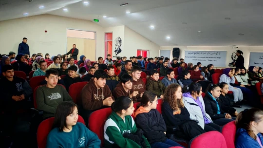 Öğrenciler merak ettikleri meslekleri yakından tanıdı