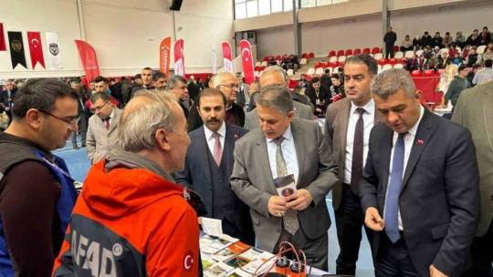 Öğrencilere enkaz altı dinleme sistemi anlatıldı