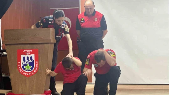 Öğrencilere jandarma mesleği tanıtıldı