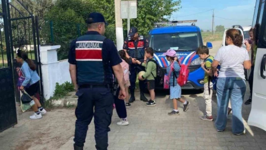 Okul çevreleri ve servis araçlarına sıkı denetim