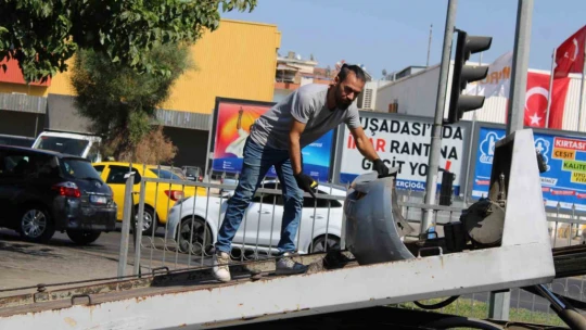 Otomobil 50 metre sürüklendi: 1 yaralı