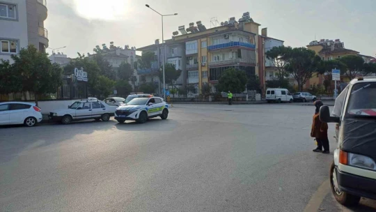 Otomobil ile motosiklet çarpıştı: 1 yaralı