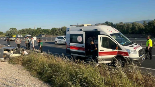 Otomobil takla attı, sürücü yaralandı
