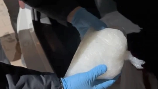 Otomobilin bagajında 6 kilogram 940 gram uyuşturucu ele geçirildi