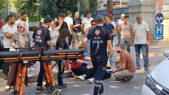 Otomobilin sıkıştırdığı iddia edilen motosiklet sürücüsü yaralandı