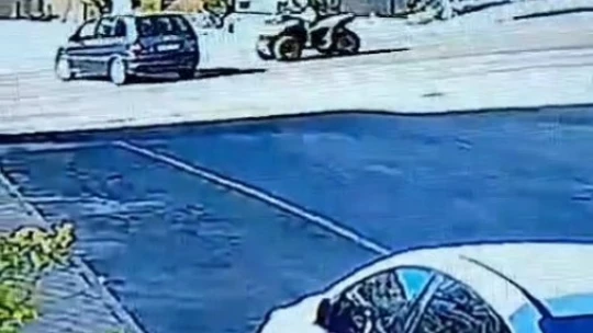 Otomobille çarpışan ehliyetsiz ATV sürücüsü hafif şekilde yaralandı