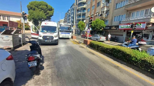 Otomobille motosiklet çarpıştı: 1 yaralı