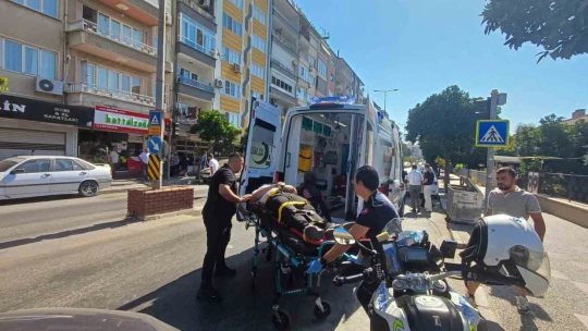 Otomobille motosiklet çarpıştı: 1 yaralı