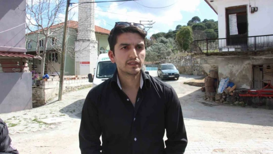 Öz babaları tarafından öldürülen bebekler aynı tabutta taşındı