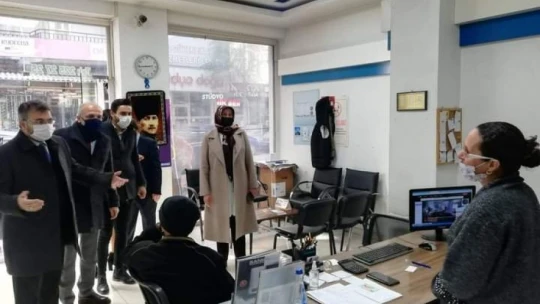 AK Partili Özmen: 'AK Parti'ye esnaf gönlünü açtı'
