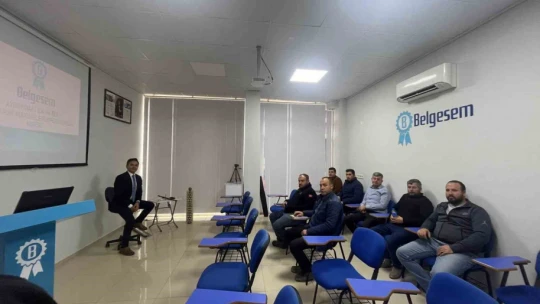 Pamuk Hasat Makinesi Eğitimi'ni tamamlayanlar sınavdan geçti