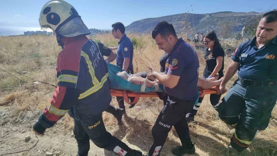 Patlıcan közlerken uçurumdan yuvarlandı