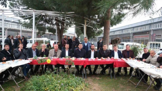 Pehlivan, AYMAS esnafı ile buluştu