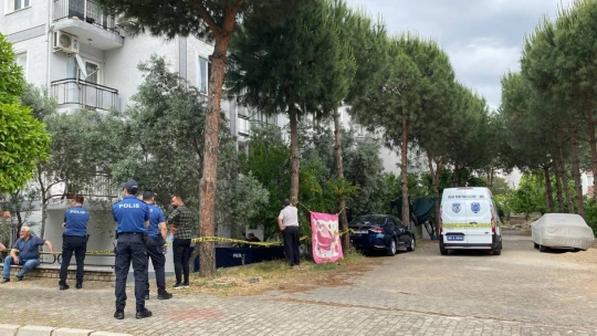 Pencereden düşen yaşlı kadın hayatını kaybetti