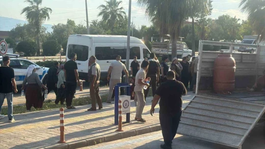 Pikaptan düşen çocuk hayatını kaybetti