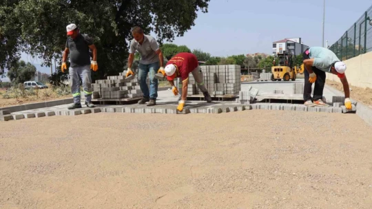 Pınarbaşı Mahallesi toz, toprak ve çamurdan kurtuldu