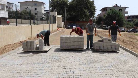 Pınarbaşı Mahallesi toz, toprak ve çamurdan kurtuldu