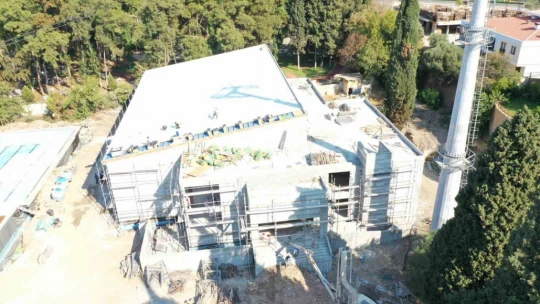 Pınarbaşı Yüzme Havuzu, yükselmeye devam ediyor