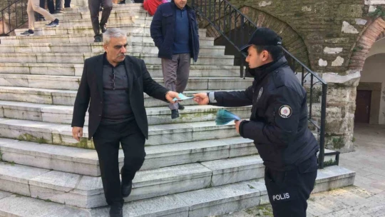 Polis, Cuma Namazı çıkışı vatandaşı bilgilendirdi