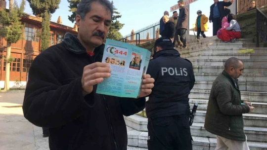 Polis, Cuma Namazı çıkışı vatandaşı bilgilendirdi
