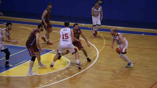 Potanın efeleri farklı galip