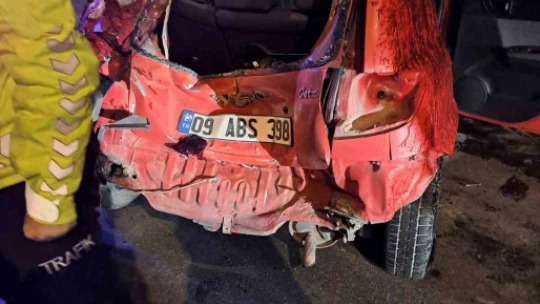 Refüje çarpıp takla atan otomobil kağıt gibi ezildi