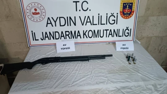 Ruhsatsız silah taşıyan 4 şüpheli yakalandı