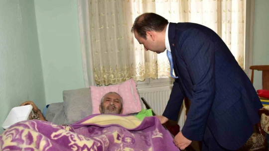 Sağlık Müdürü Şenkul, ev ziyaretlerine devam ediyor