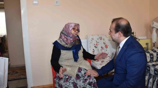 Sağlık Müdürü Şenkul, ev ziyaretlerine devam ediyor