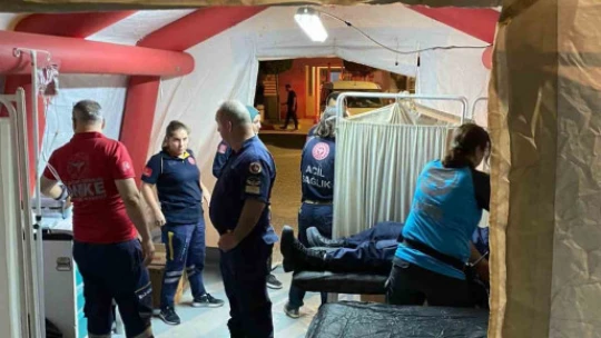 Sağlık Müdürü Şenkul Söke kağıt fabrikasındaki yangın bölgesinde