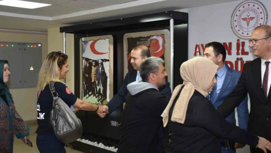 Sağlık personelleri bayramlaştı