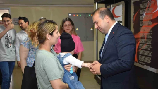 Sağlık personelleri bayramlaştı