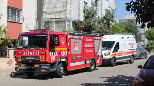 Şalterleri kapattı, yangının önüne geçti