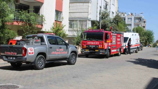 Şalterleri kapattı, yangının önüne geçti