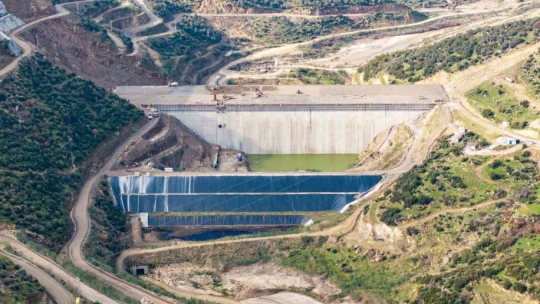 Sarıçay Barajı'nda çalışmalar hız kesmiyor