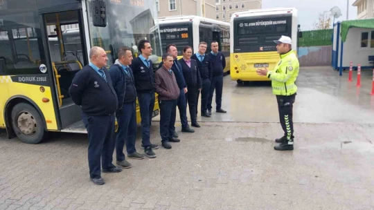 Şehir içi şoförlerine trafik eğitimi verildi